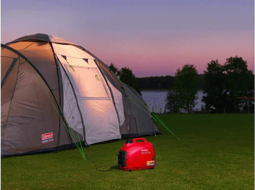 Entdecken Sie die Leistung der Honda-Generatoren EU10i und EU22i für unbeschwertes Camping