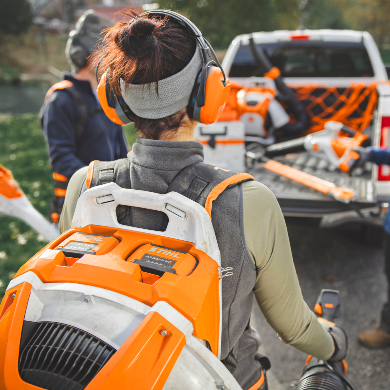 Stihl Rückentragbarer Akku-Laubbläser BRA 500 Einzelgerät