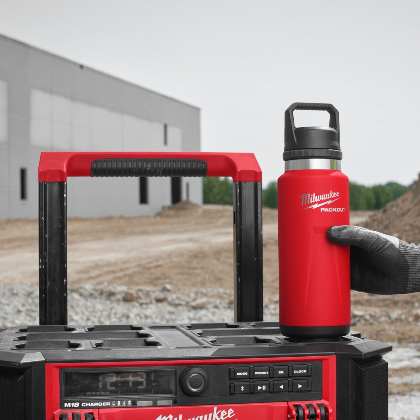 Milwaukee PACKOUT 1065 ml Flasche mit Deckel - Rot