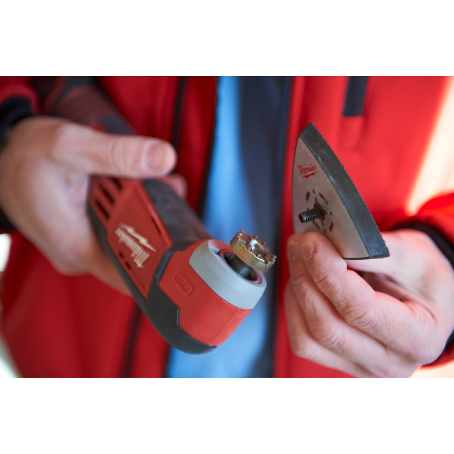 Milwaukee Akku-Multitool M12 C12 MT-202B in Aktion