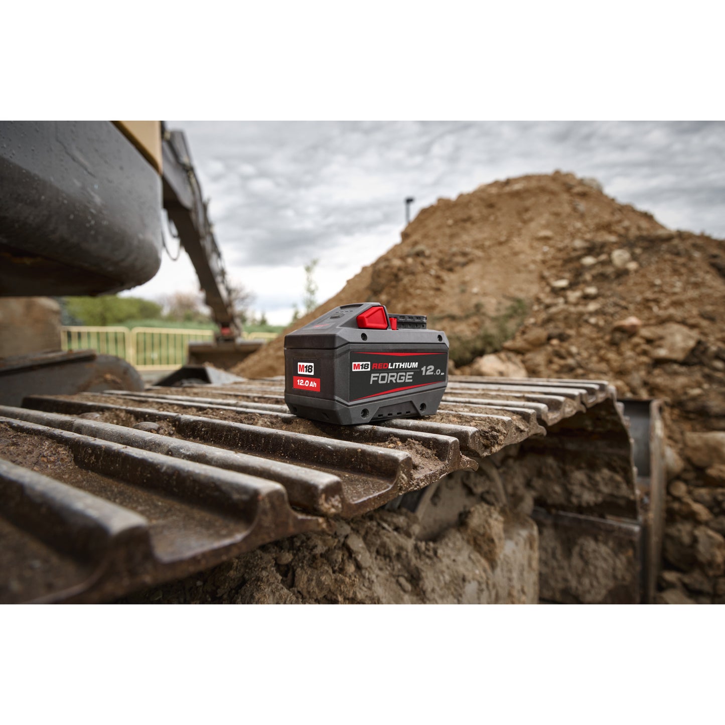 Milwaukee Akku M18 FORGE 12.0 Ah in Aktion