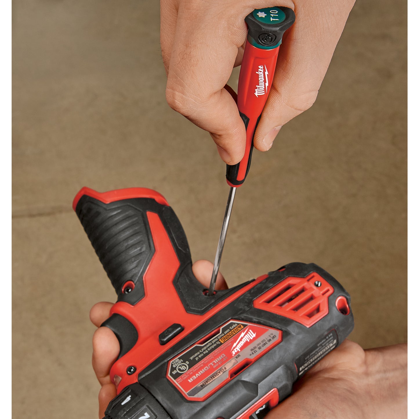 Milwaukee Feinschraubendreher-Set Torx - 6-teilig in Aktion