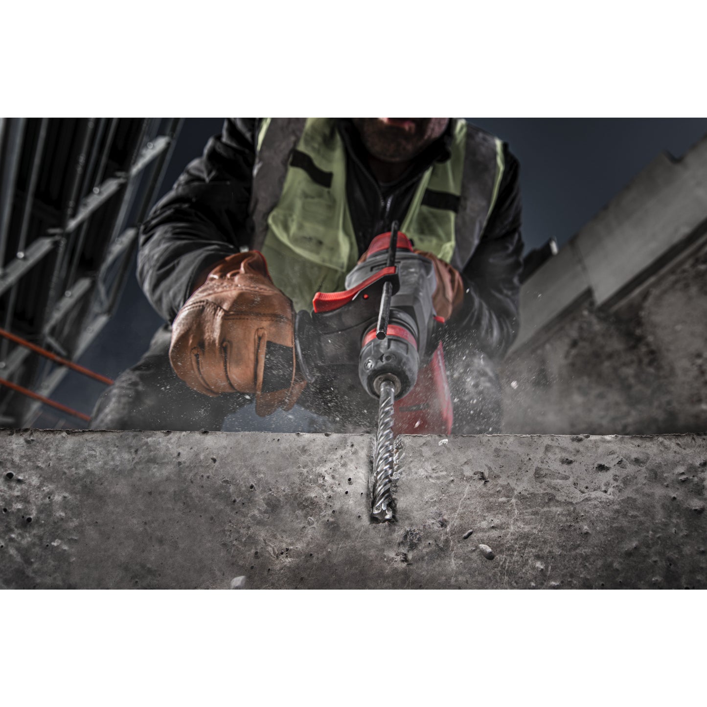 Milwaukee Hammerbohrer-Set SDS-Plus MX4 - 10-teilig in Aktion