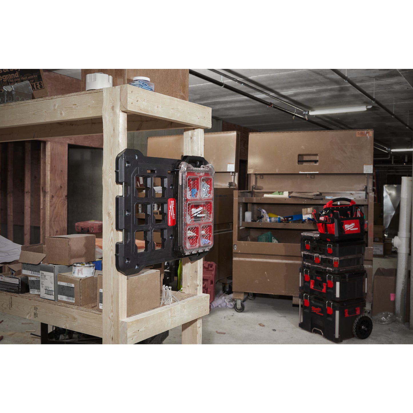 Milwaukee Montageplatte PACKOUT in Aktion