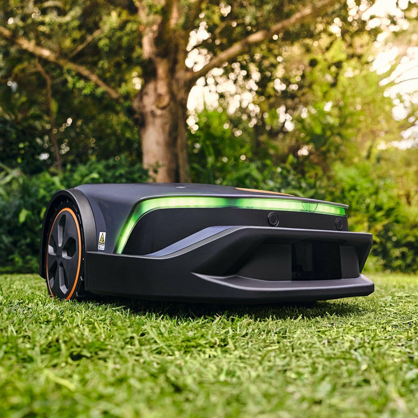 STIHL Mähroboter iMOW 5.0 EVO in Aktion