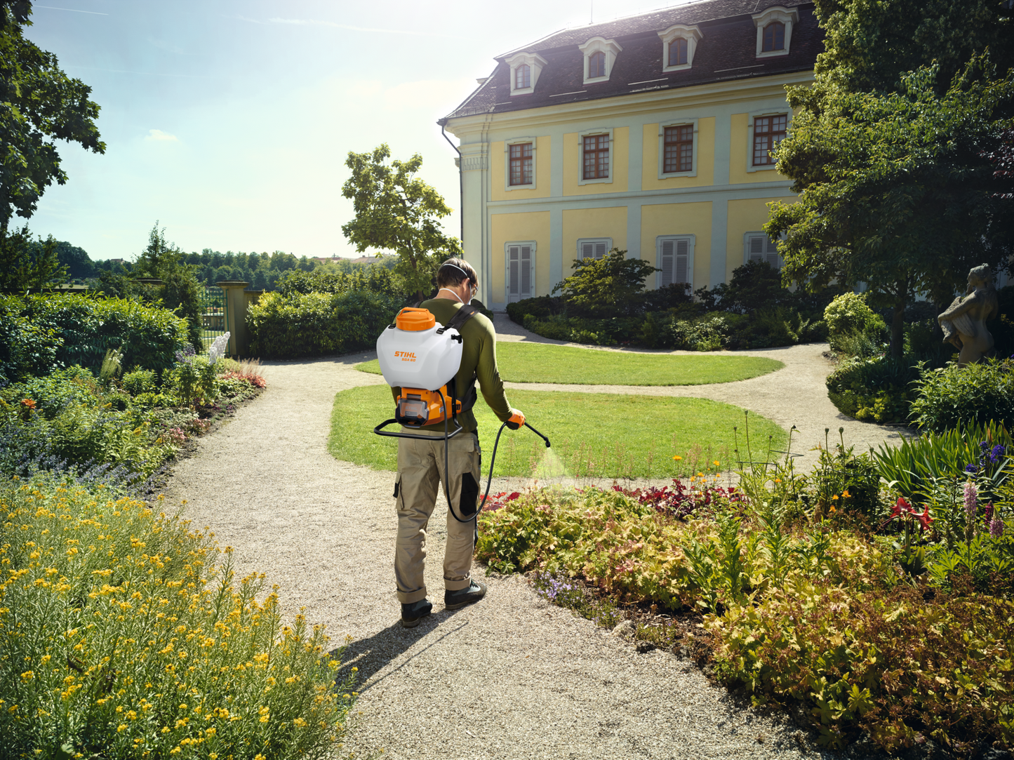 STIHL Rückentragbares Akku-Spritzgerät SGA 60.0 Einzelgerät in Aktion