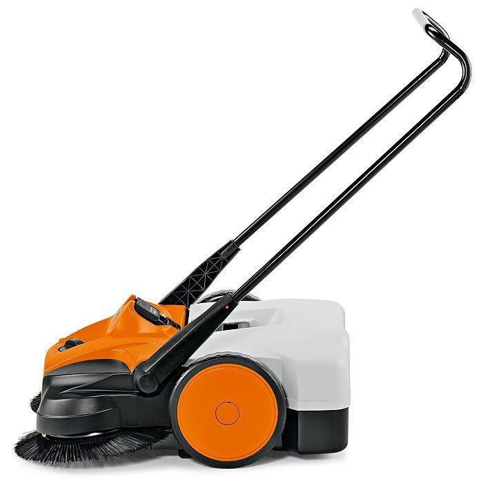 Stihl Akku-Kehrmaschine KGA 770 Einzelgerat - Jetzt Stihl bei kaisers.jetzt
