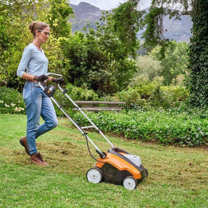 Stihl Akku-Rasenlüfter RLA 240 Einzelgerät - Jetzt Stihl bei kaisers.jetzt