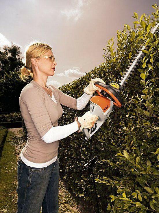 Stihl Elektro-Heckenschere HSE 52 - Jetzt Stihl bei kaisers.jetzt