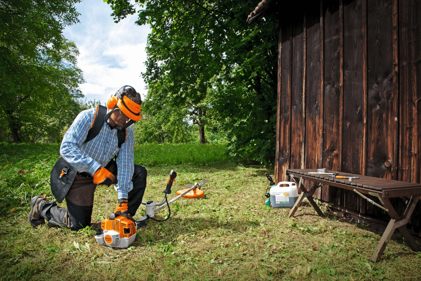 Stihl FS 240 CE Benzin-Freischneider - Jetzt Stihl bei kaisers.jetzt