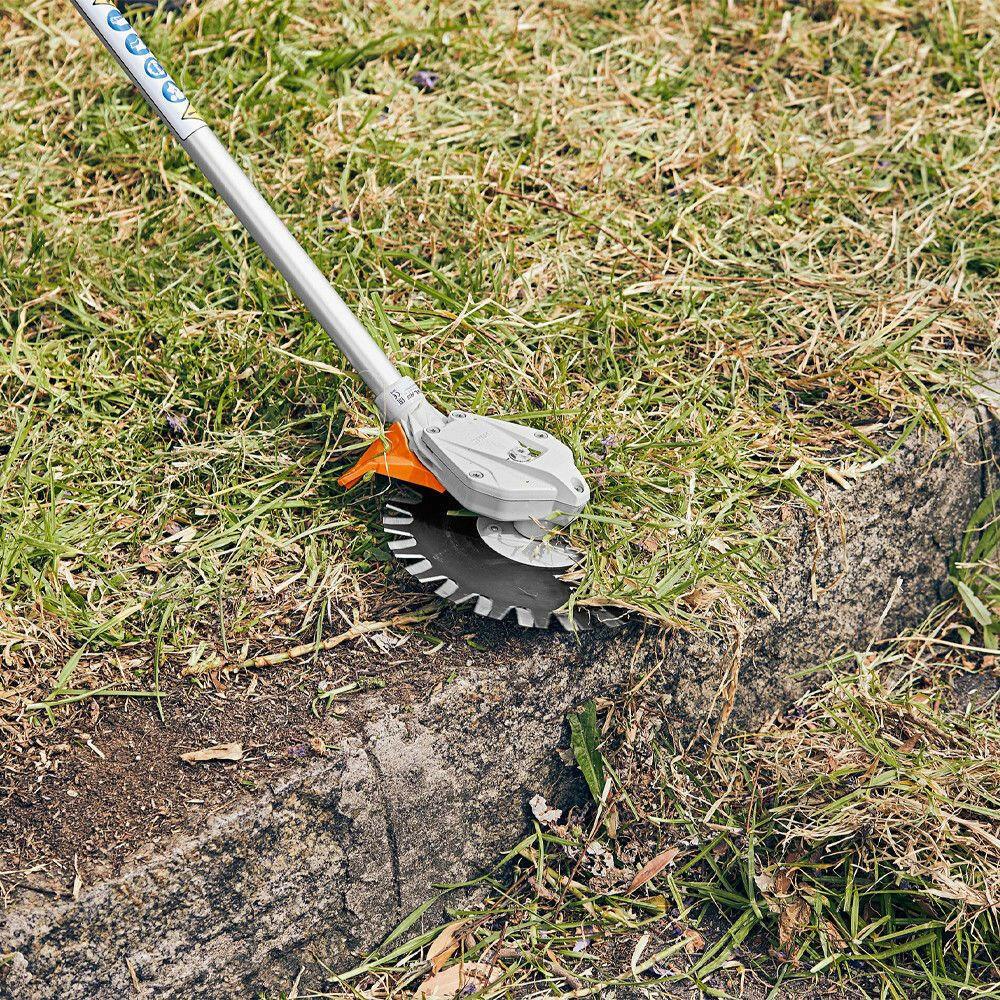 Stihl RG-KM Unkrautschneider Combi-Tool - Jetzt Stihl bei kaisers.jetzt