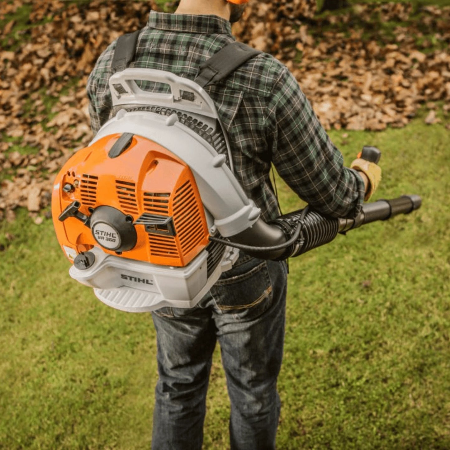 Stihl Rückentragbarer Benzin-Laubbläser BR 350 - Jetzt Stihlbei kaisers.jetzt