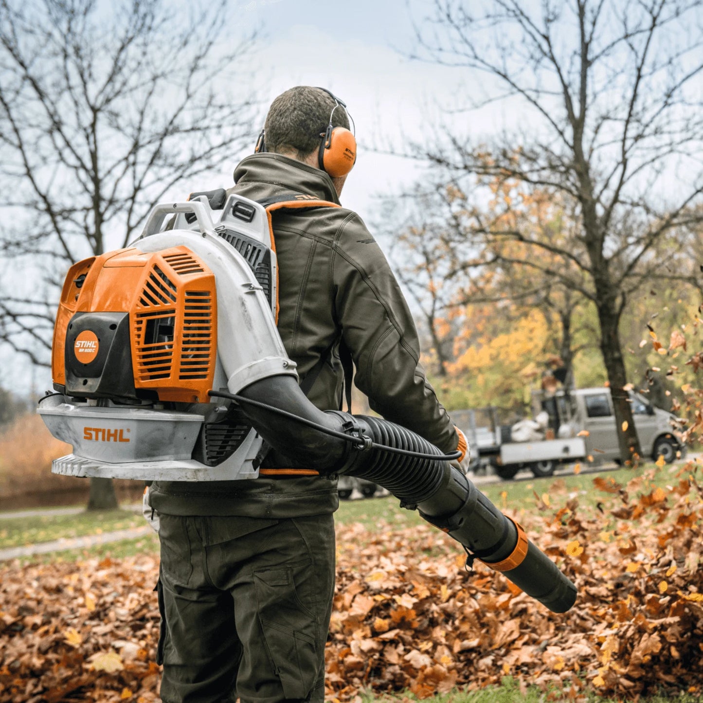 Stihl Rucktragbarer Benzin-Laubbläser BR 800 C-E - Jetzt Stihlbei kaisers.jetzt