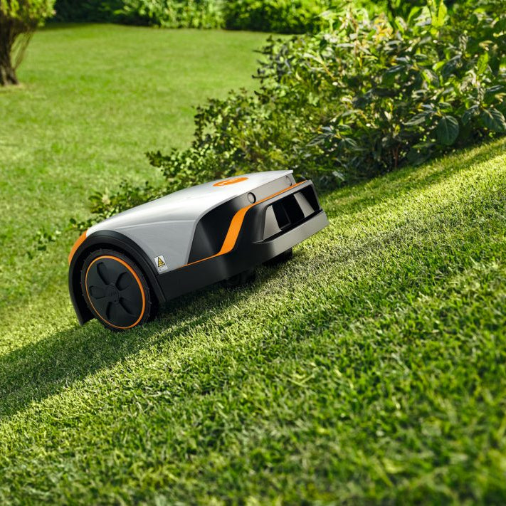 Stihl Mähroboter iMOW 3.0 in Aktion 5