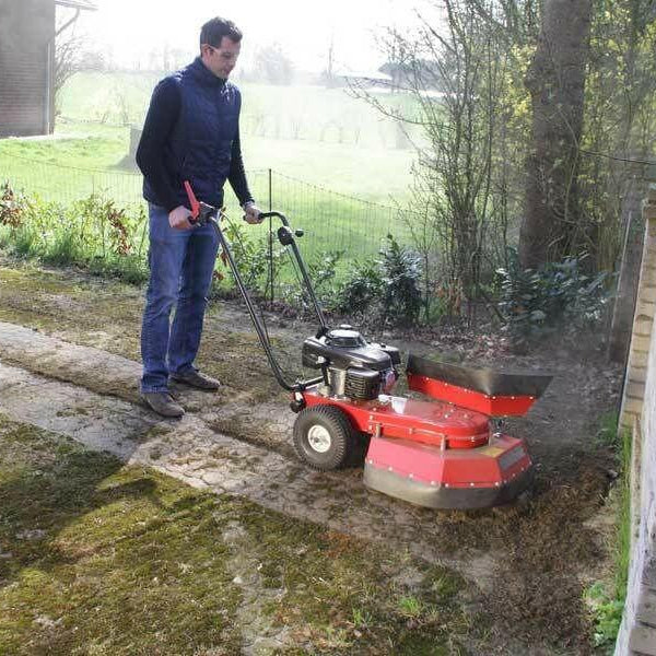 Tielbürger Benzin-Unkrautbürstenmaschine TW50 - B&S Motor in Aktion