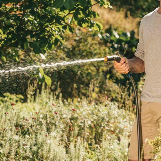 Fiskars Flexible Sprühkopf mit 2 Einstellungen - Jetzt Fiskars bei kaisers.jetzt