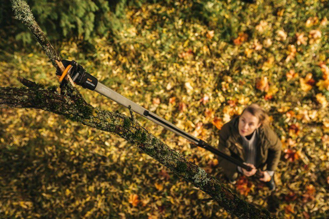 Fiskars UPX86 Teleskop Schnittgiraffe - Jetzt Fiskars bei kaisers.jetzt