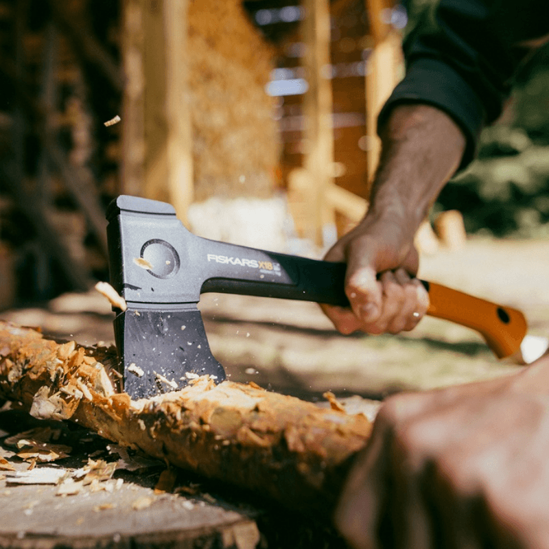 Fiskars Universal Axt X18 S - Jetzt Fiskars bei kaisers.jetzt