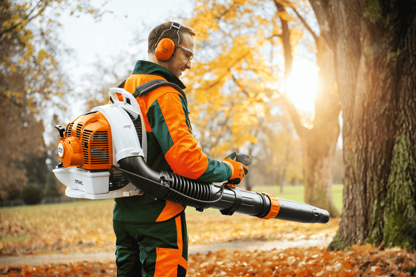 Stihl Rückentragbarer Benzin-Laubbläser BR 450 C-EF - Jetzt Stihl bei kaisers.jetzt