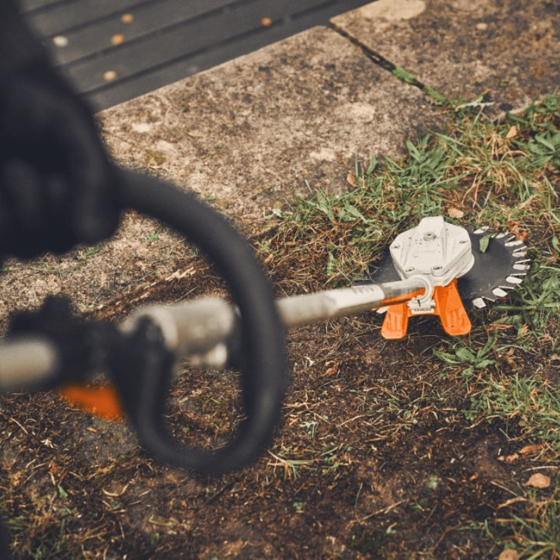 Stihl Akku-Kombimotor KMA 200.0 R Einzelgerät - Jetzt Stihl bei kaisers.jetzt