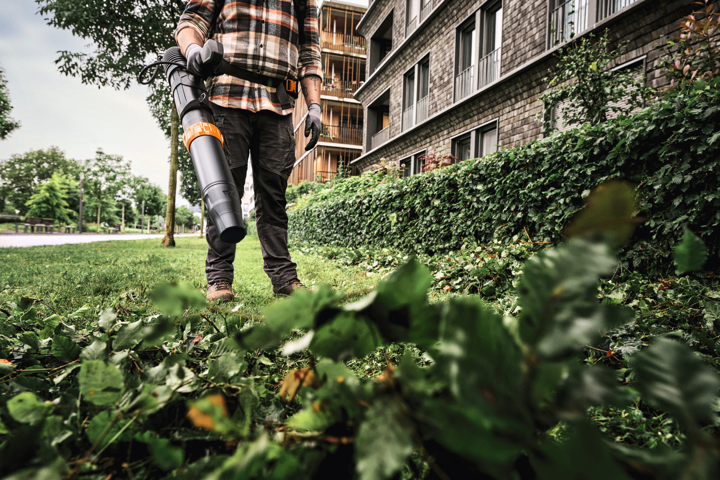 STIHL BRA 280 rückentragbarer Akku-Laubbläser ohne Akku und Ladegerät