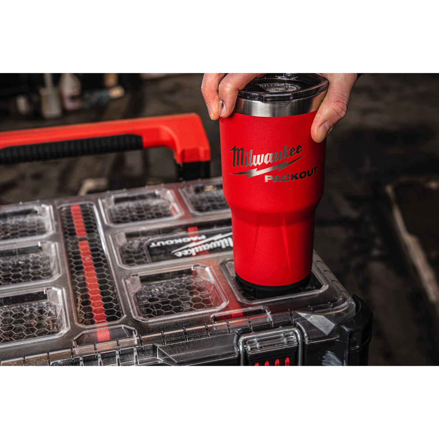 Milwaukee PACKOUT Thermobecher 591 ml