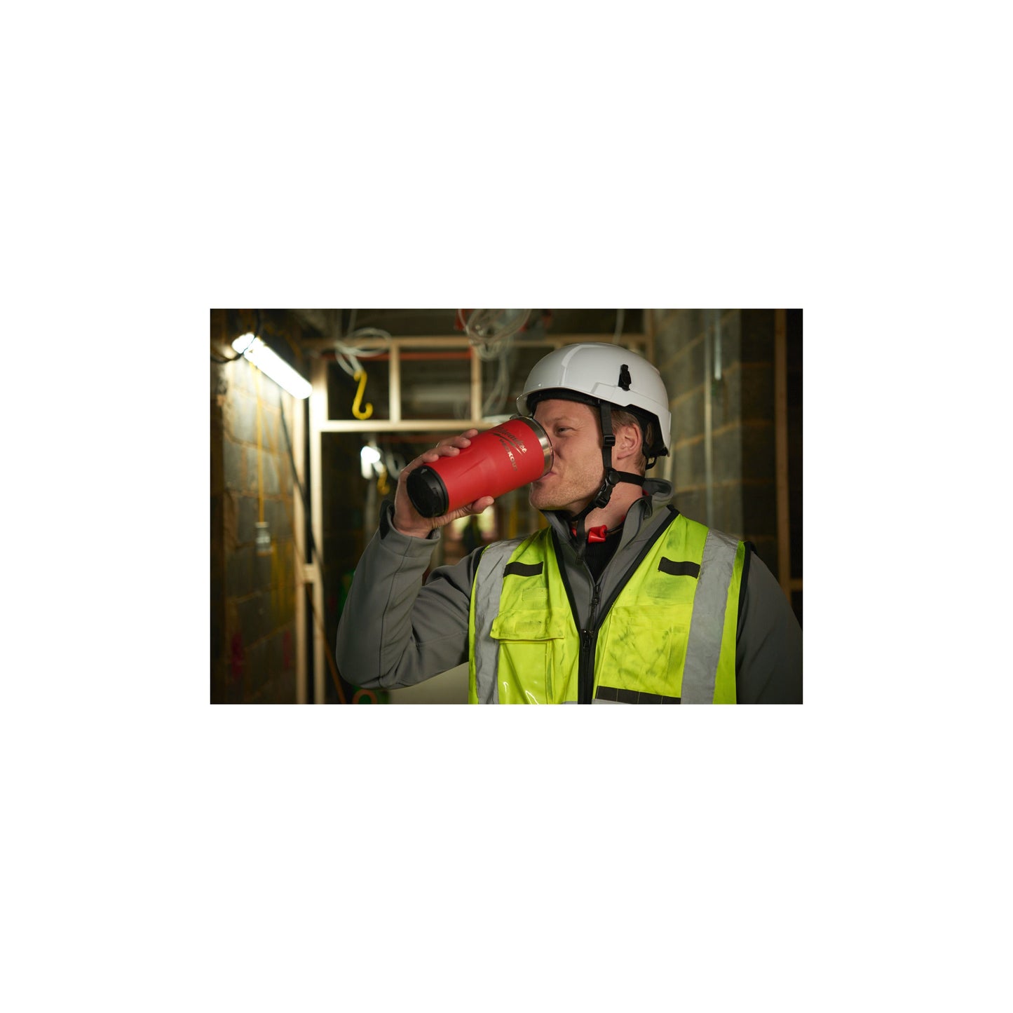 Milwaukee PACKOUT Thermobecher 591 ml
