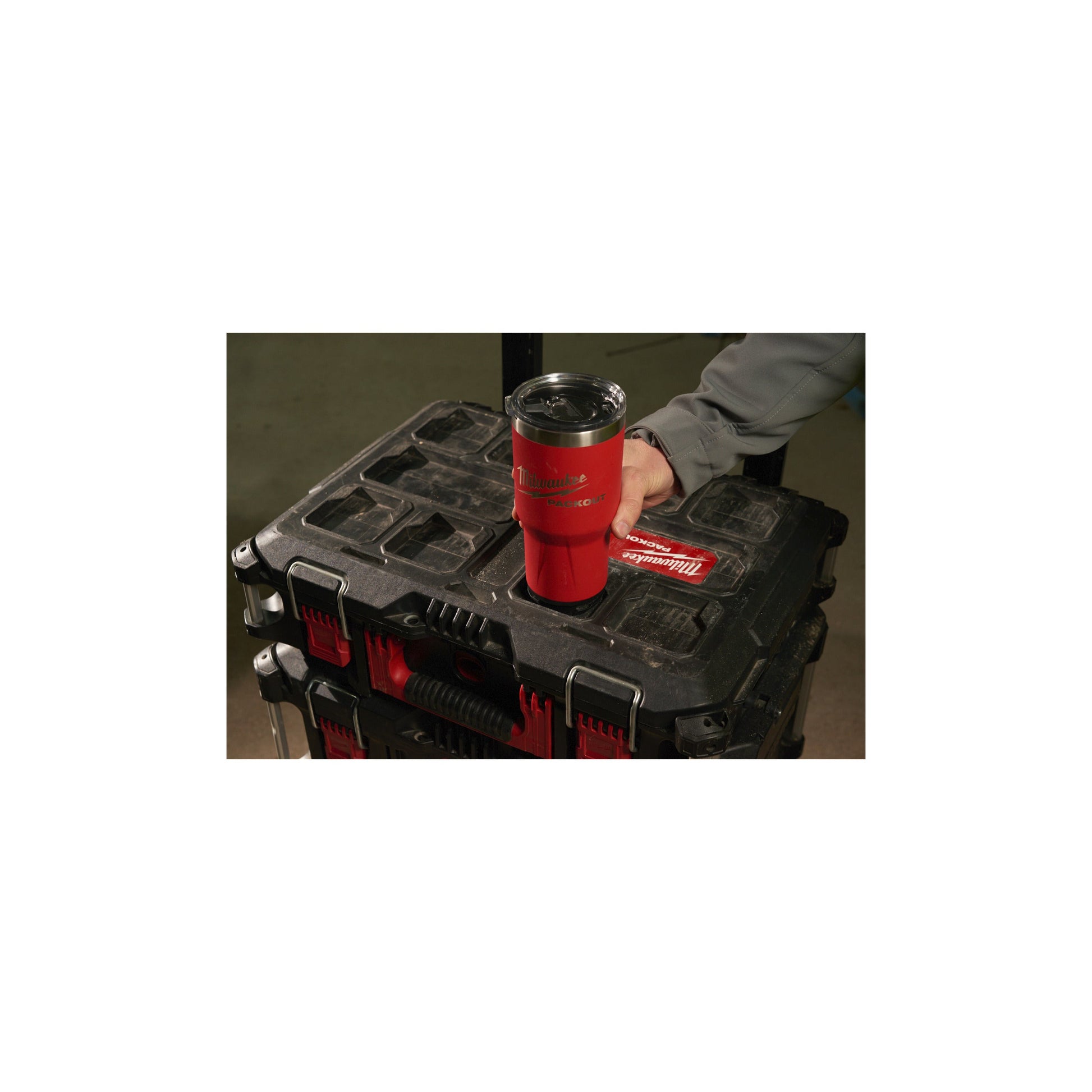 Milwaukee PACKOUT Thermobecher 591 ml