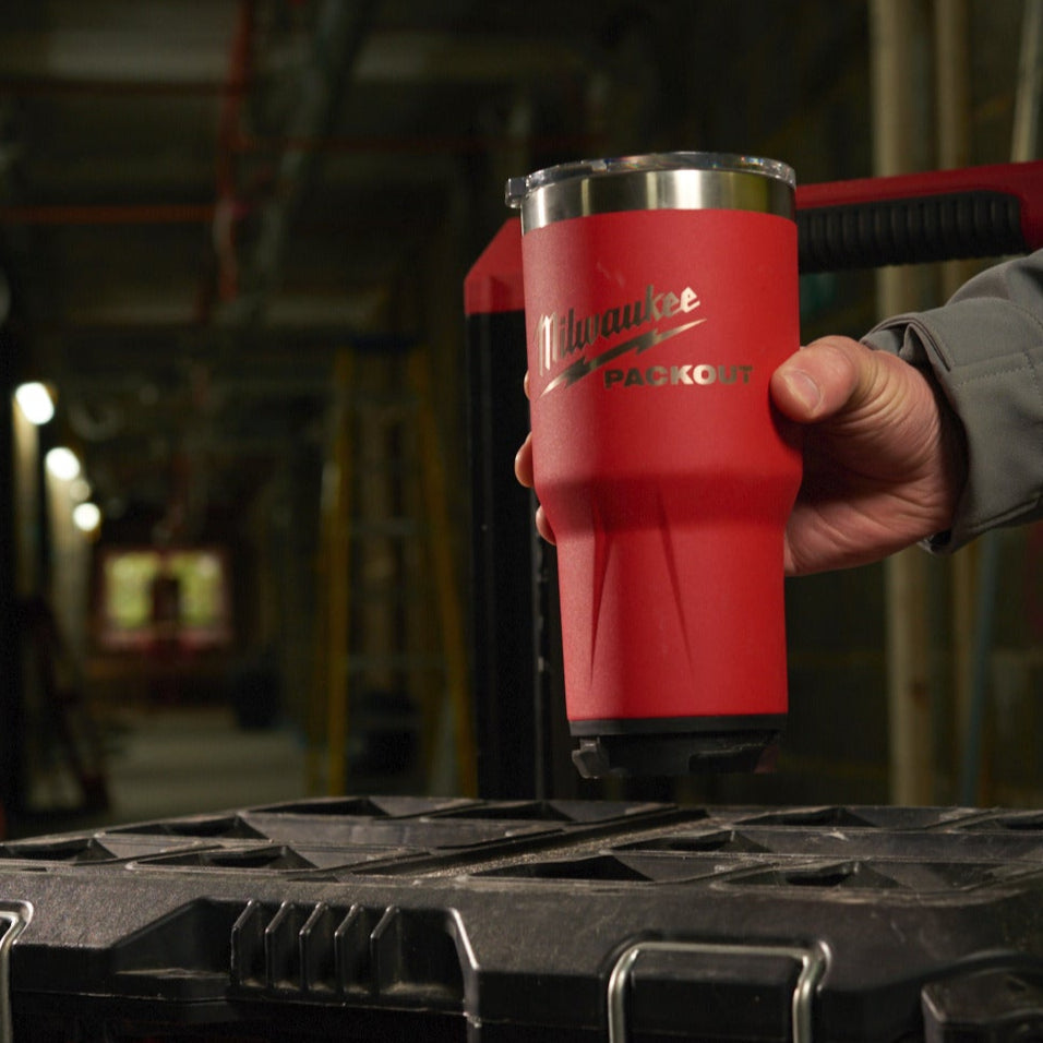 Milwaukee PACKOUT Thermosbecher 887 ml Rot_kaisers_jetzt_6