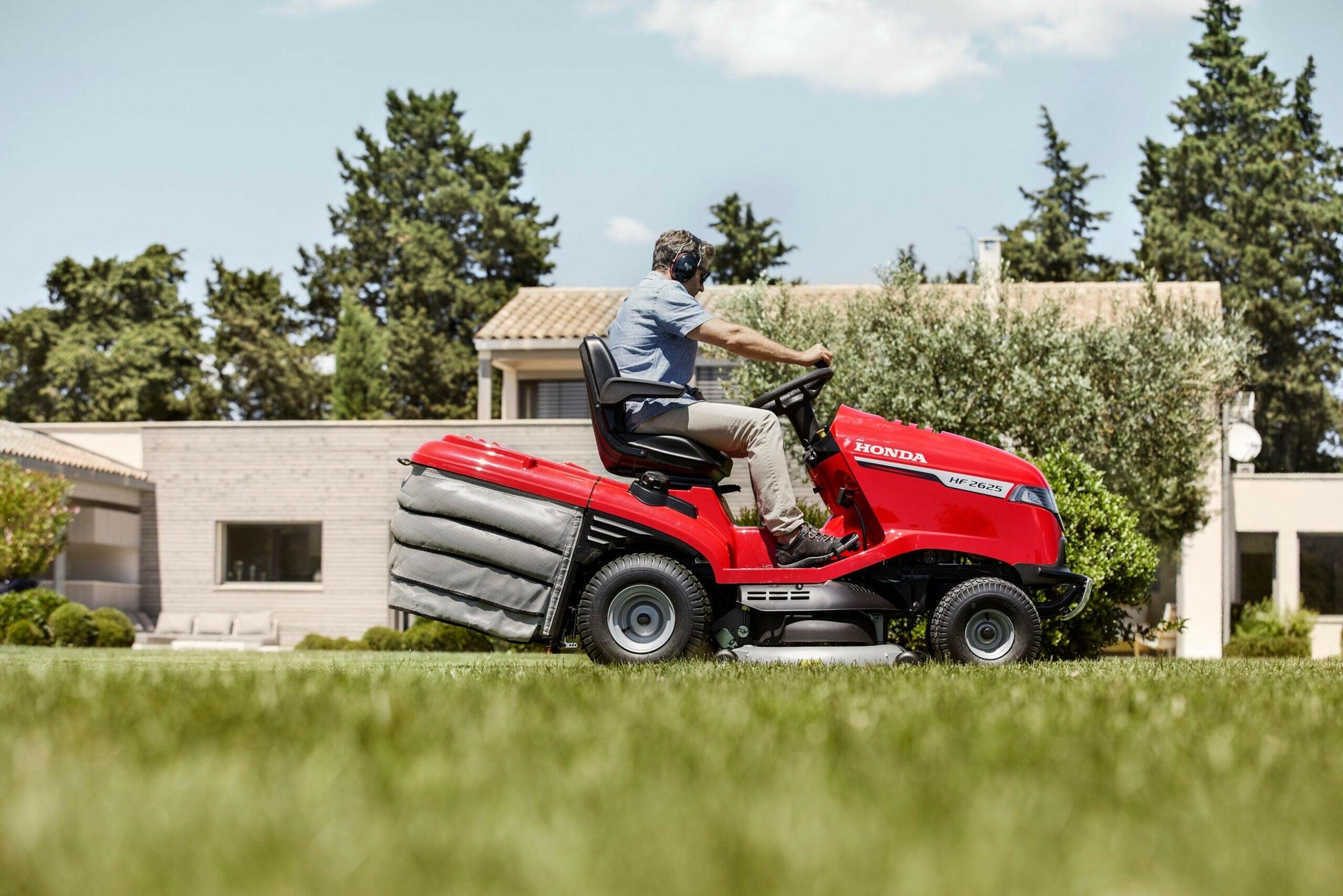 Honda Rasentraktor HF 2625 HT - Jetzt Honda bei kaisers.jetzt