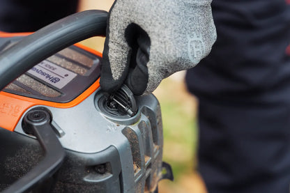 Husqvarna Akku-Kettensäge 550i XP® G  - 38,1 cm Detailansicht