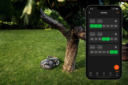 Husqvarna Automower® Connect Kit mit Smartphone