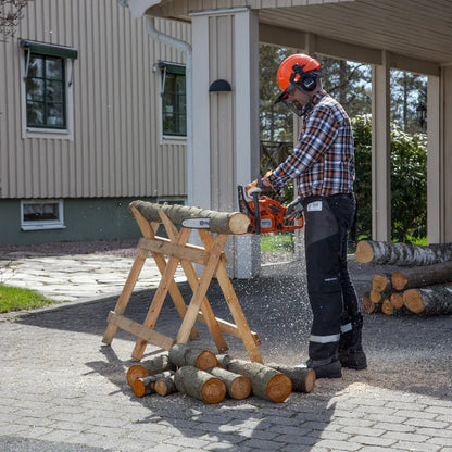 Husqvarna Benzin-Kettensäge 120 Mark II - 35 cm in Aktion