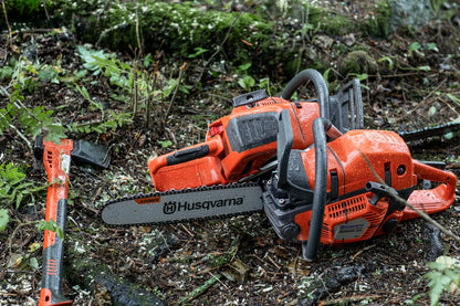 Husqvarna Benzin-Kettensäge 545 Mark II - 45 cm in Aktion