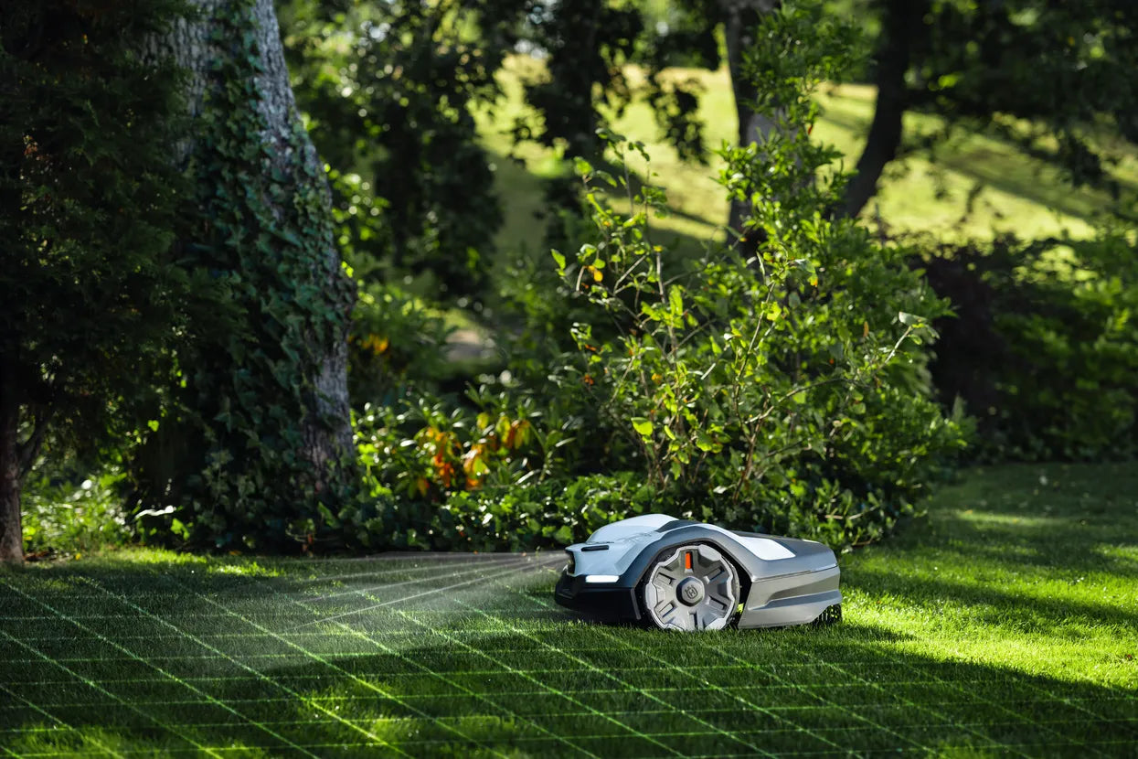 Husqvarna Mähroboter Automower® 410VE NERA - 22 cm in Aktion
