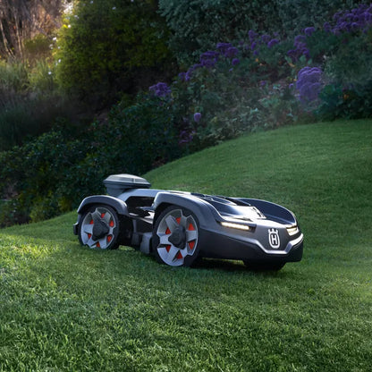 Husqvarna Mähroboter Automower 435X AWD NERA  - 22 cm in Aktion