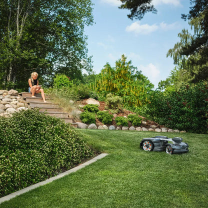 Husqvarna Mähroboter Automower 435X AWD NERA  - 22 cm in Aktion 
