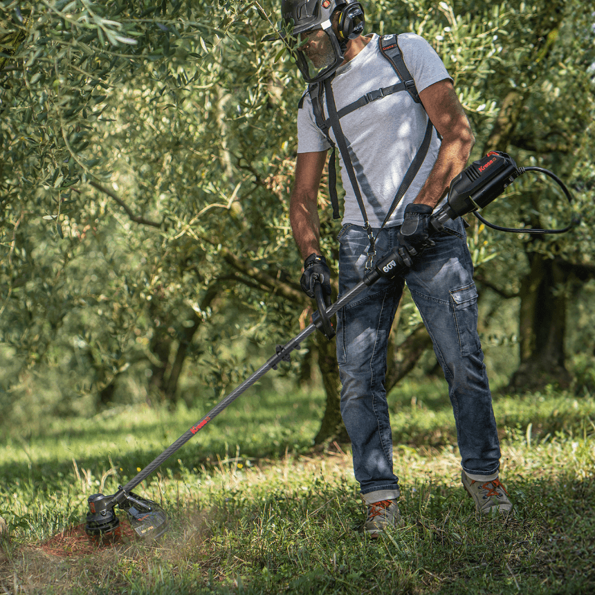 Kress Akku-Grastrimmer KG161.9 41 cm Einzelgerät in Aktion