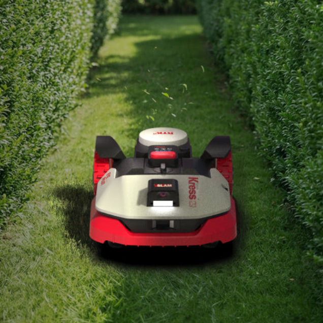 Kress Mähroboter EyePilot® RTKⁿ KR251E - 1000 m² in Aktion
