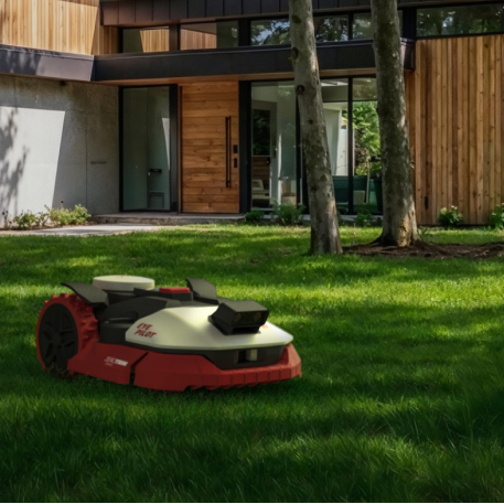 Kress Mähroboter KR260ES EyePilot RTK mit 4G - Kabellos & ZeroTrim - 700 m² in Aktion