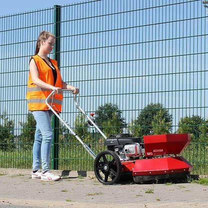Limpar Benzin-Unkrautbürstenmaschine Turbo IV GXV 160 in Aktion