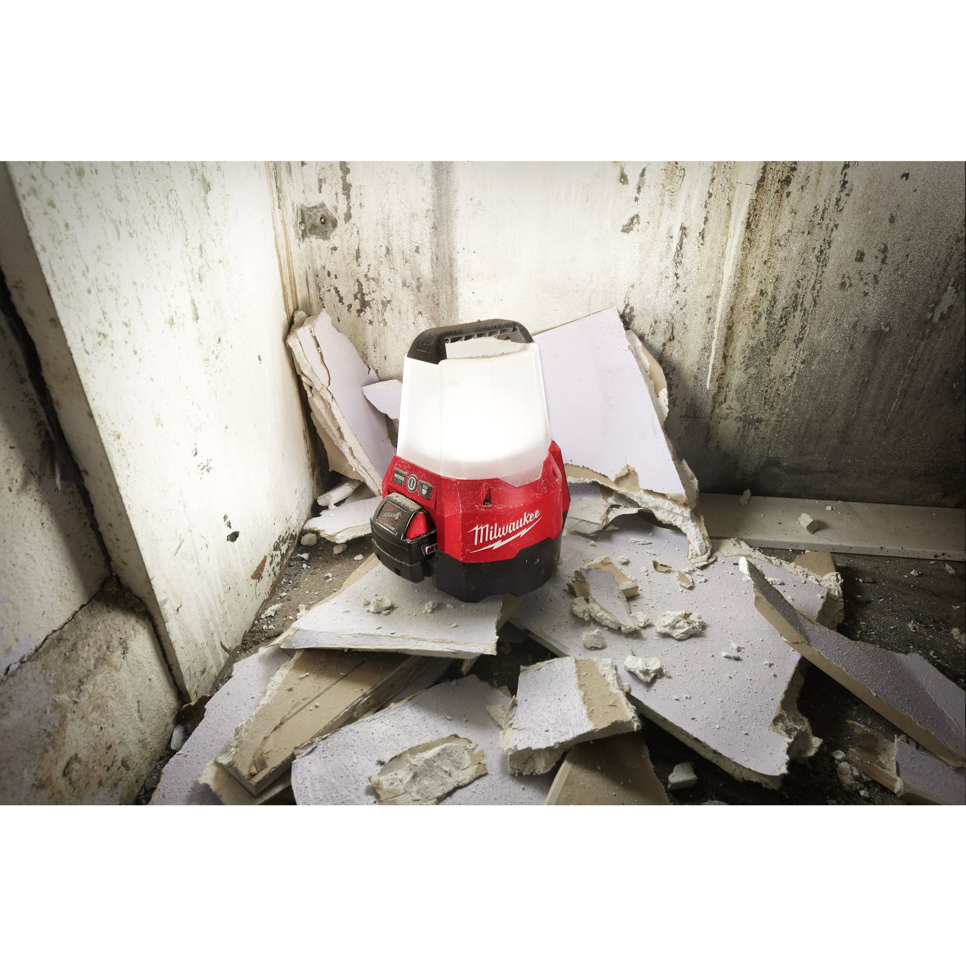 Milwaukee M18™ Tradesman Area Lampe - M18 TAL-0