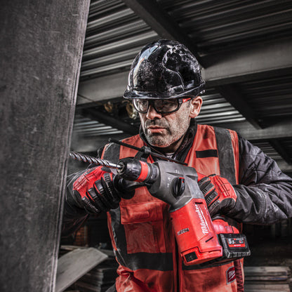 Milwaukee Hammerbohrer SDS-PLUS MX4 - 10 x 215 mm in Aktion