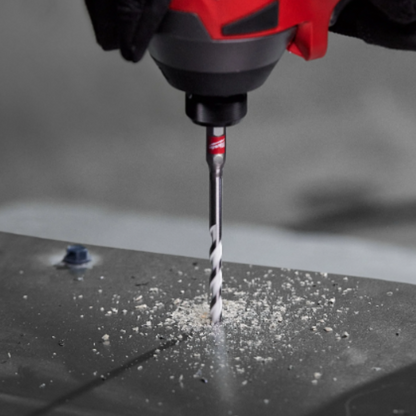 Milwaukee Multi-Material-Bohrerset SHOCKWAVE EMEA - 4/5/5/6/6/8/10/12 in Aktion