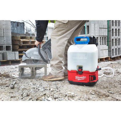 Milwaukee Wassertank M18™ SWITCH TANK™ - 15 l in Aktion 4