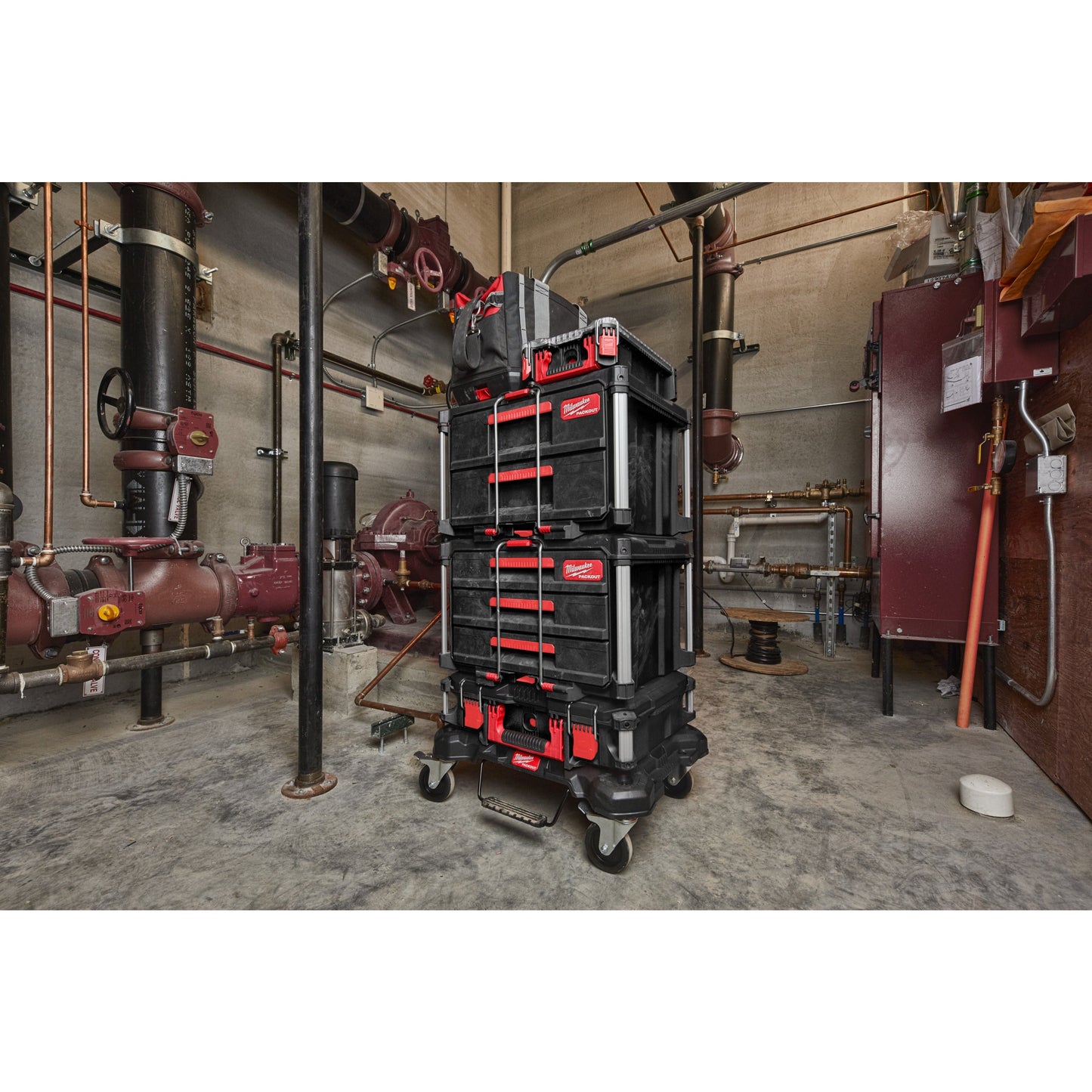 Milwaukee Werkzeugkoffer PACKOUT™ mit zwei Schubladen