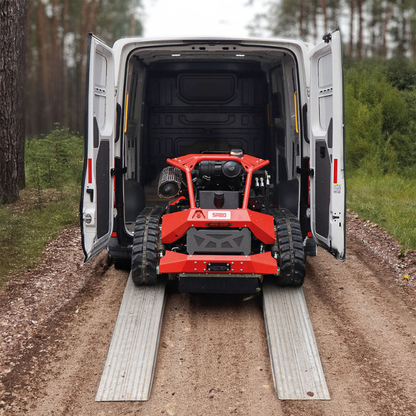 SABO Ferngesteuerte Mähraupe THUNDER 85 C in Aktion