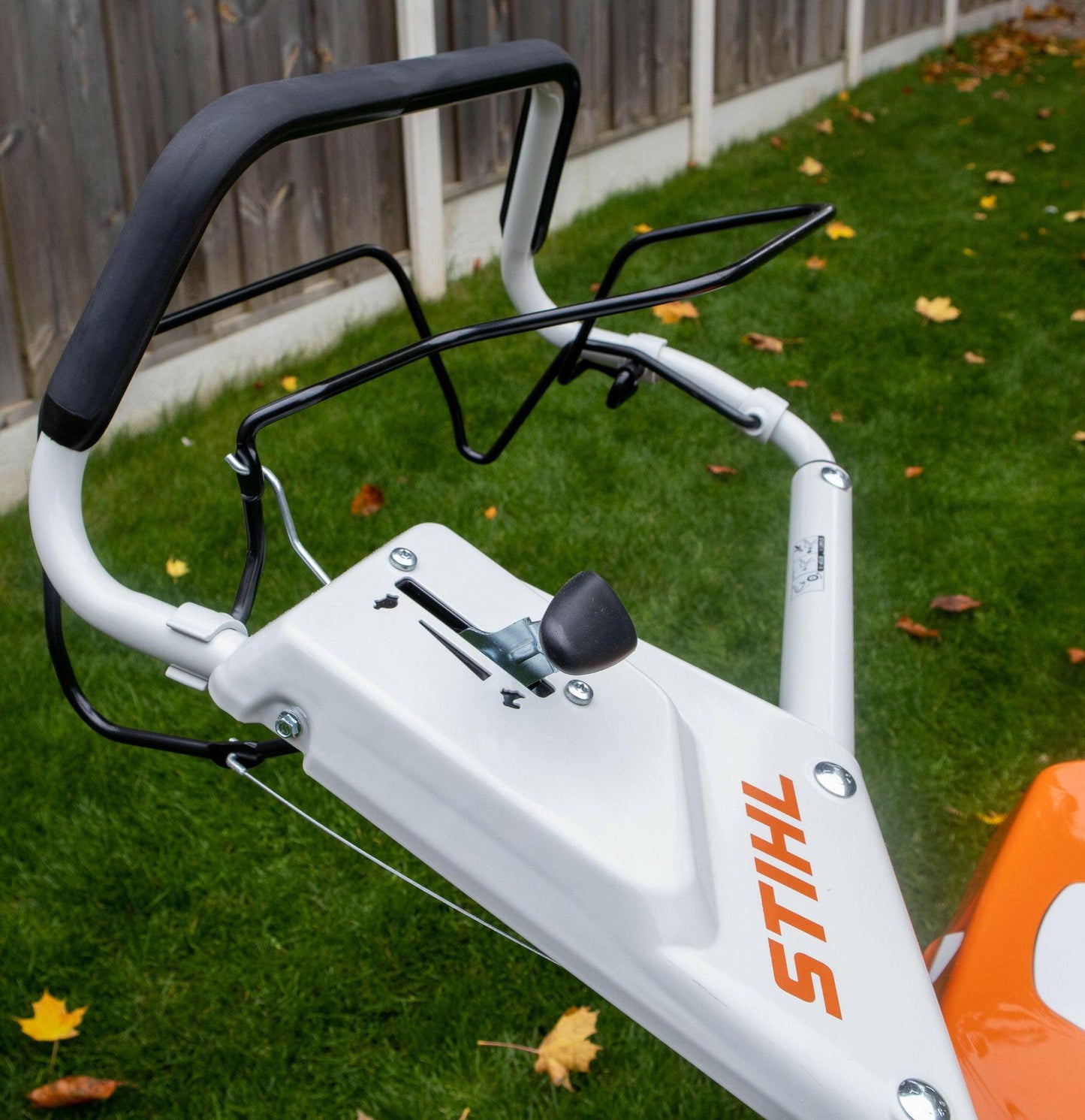 STIHL Benzin-Rasenmäher RM 655 V Detailansicht