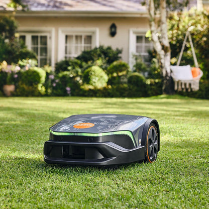 STIHL Mähroboter iMOW 5.0 EVO in Aktion