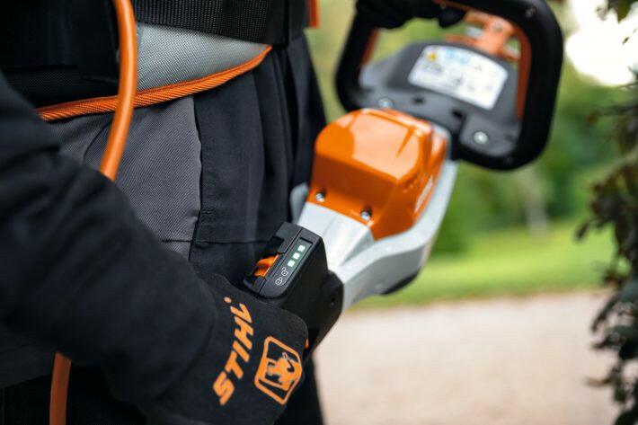 Stihl Akku-Heckenschere HSA 130 R Einzelgerät - Jetzt Stihl bei kaisers.jetzt